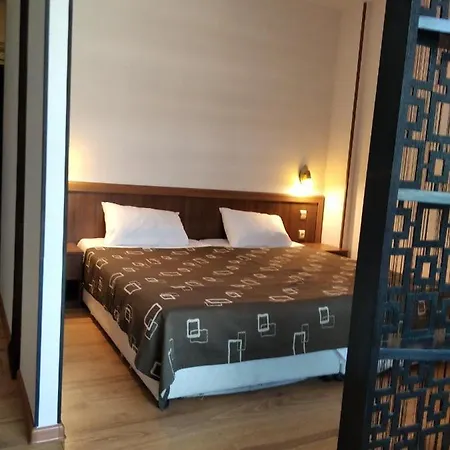 Lägenhet Private Apartments Hotel Grenada Slăntjev Brjag